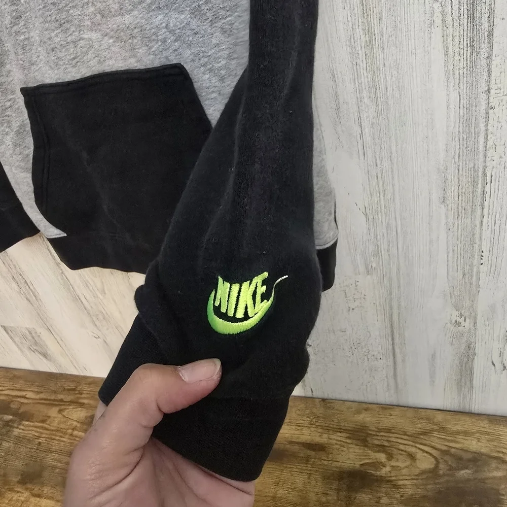 Nike Kids Gray and Black Hoodie Size Small